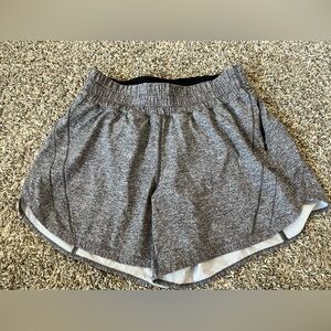 Lululemon Track That Mid-Rise Lined
Short 5"